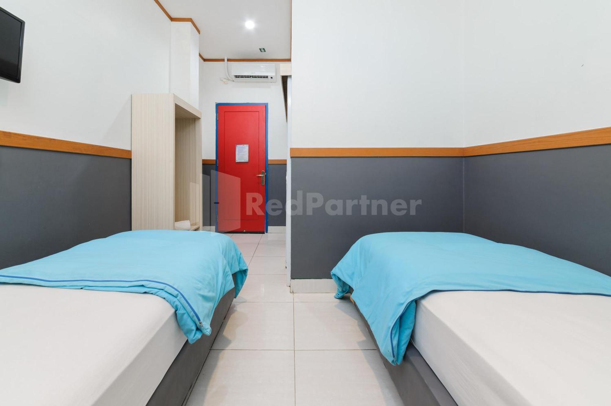 Ian Hotel Jaksa Mitra Reddoorz Jakarta Exterior foto